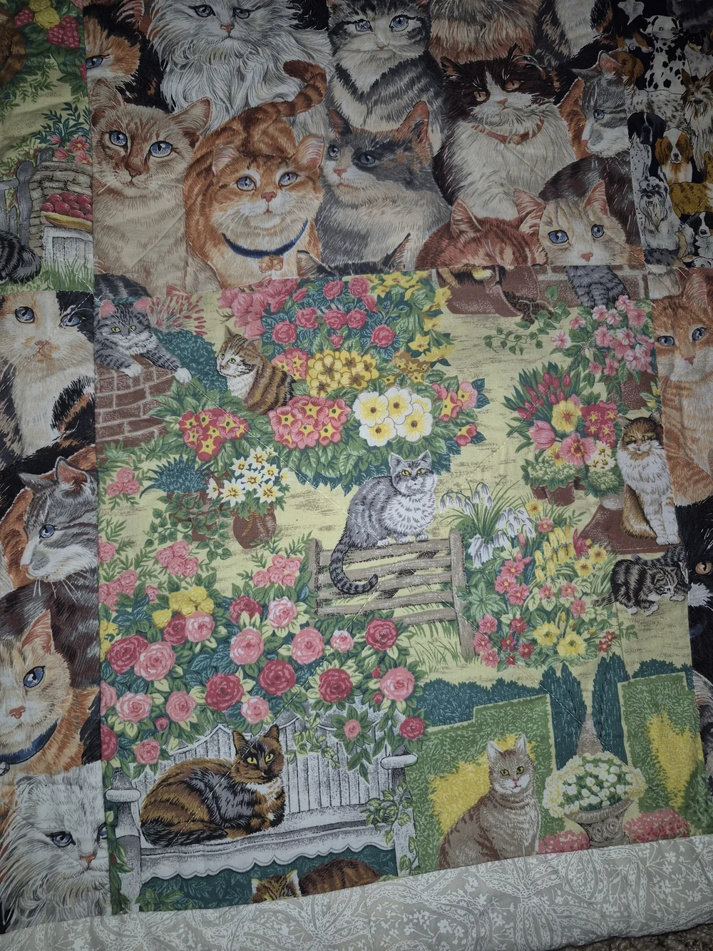 Handmade Cat/Dog Print Quilt Blanket - Multi-Color